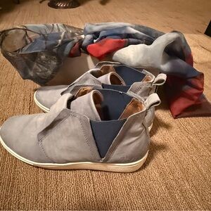 Light Blue/Grey Slip-On Ankle Sneakers